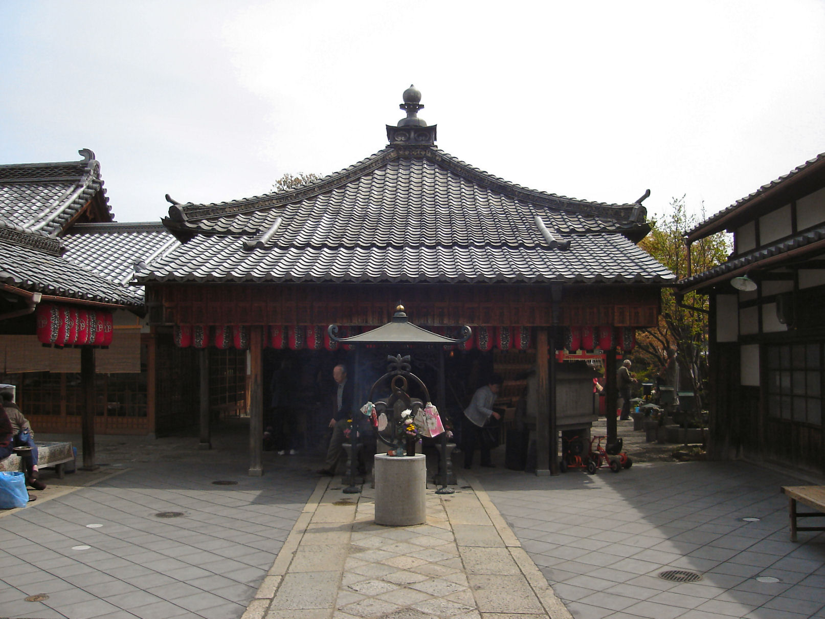 釘抜地蔵(石像寺)